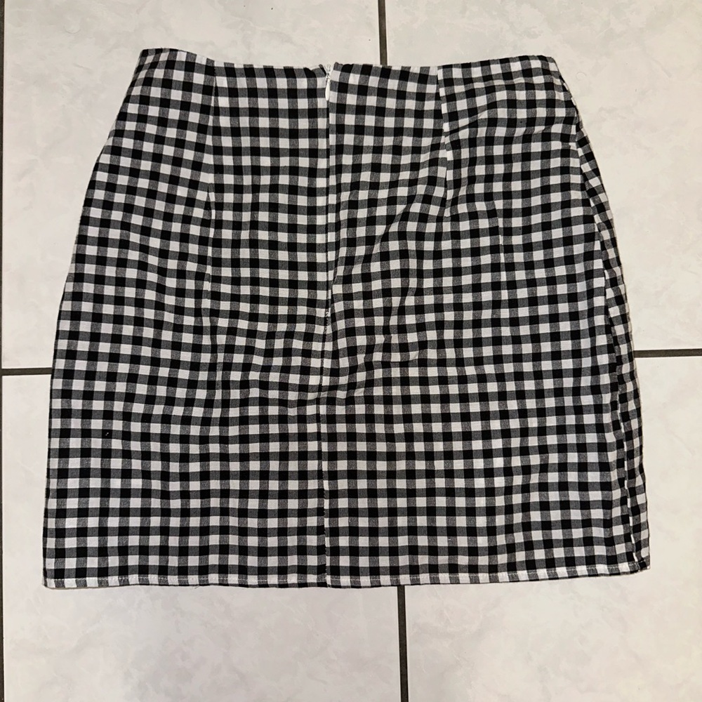 Gingham Romwe skirt with zipper and slit